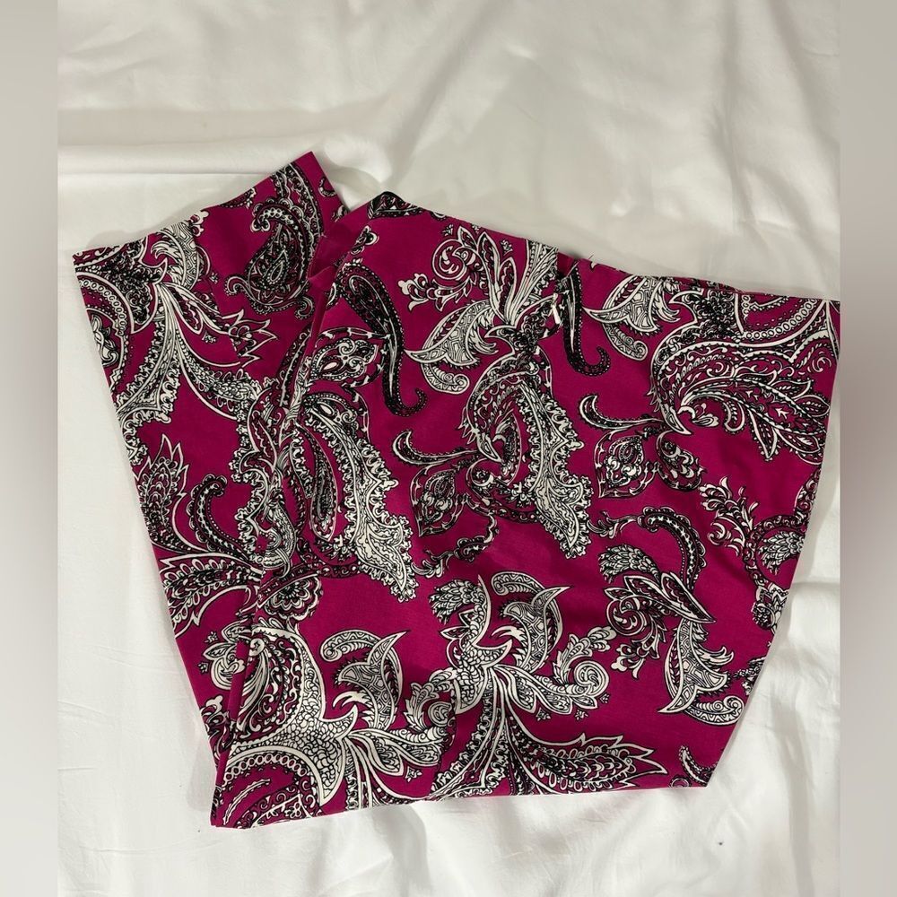 Talbots Magenta Paisley Print Capri Pants